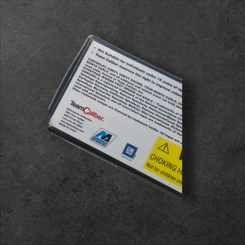 Nascar Die-Cast Model - Black and Blue 2006 - Picture 7 of 9